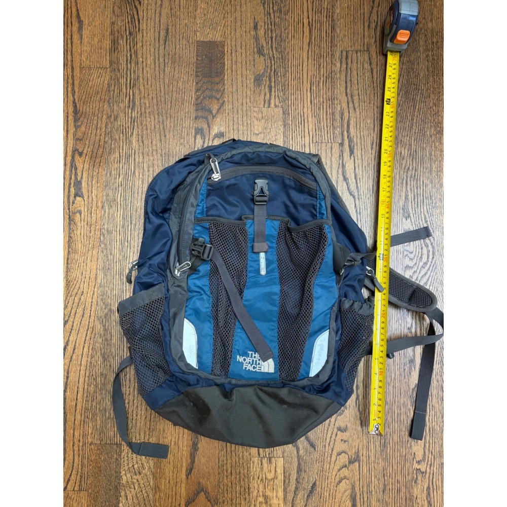 The North Face Recon Backpack Unisex OS Blue Gorpcore Hiking Utility Travel